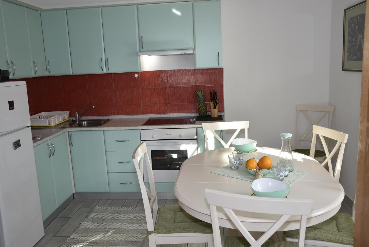 Apartmani Mira 클레노비차 외부 사진